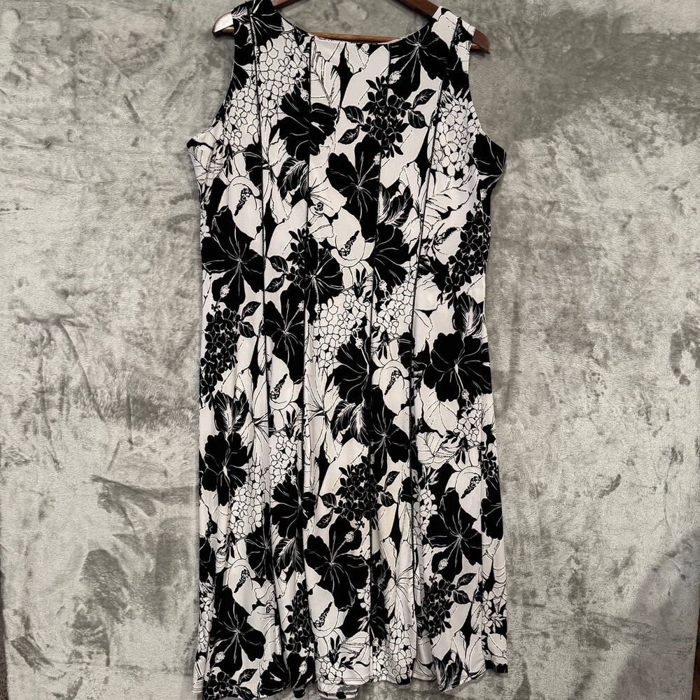 Perceptions Woman Size 1X Black White Floral Sleeveless Midi Dress Ruched Waist - Picture 8 of 8
